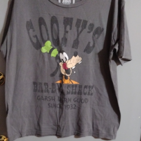 Disney Other - Disney Goofy Bar-B-Q Shack Kids T-Shirt - Gray